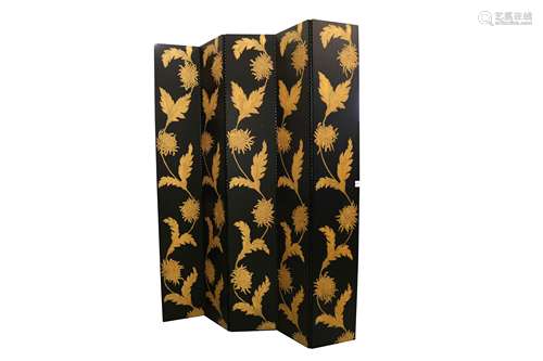 A BLACK LACQUERED FIVE PANEL SCREEN, LATE 20TH CENTURY