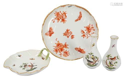 A HEREND PORCELAIN DISH, 20TH CENTURY