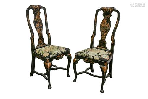 A PAIR OF QUEEN ANNE STYLE JAPANNED SIDE CHAIRS, EARLY 20TH ...