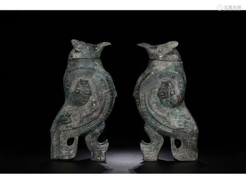 A PAIR OF BRONZE ORNAMENT OF OWL