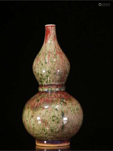 A FLAMBE-GLAZED DOUBLE GOURD VASE