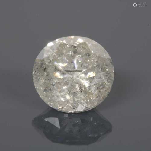 An unmounted brilliant cut diamond,