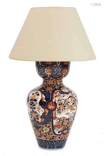 A large Imari table lamp and shade,