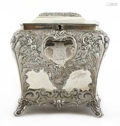 A George III silver tea caddy,