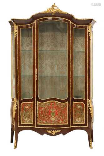 A good Louis XV-style rosewood serpentine vitrine,