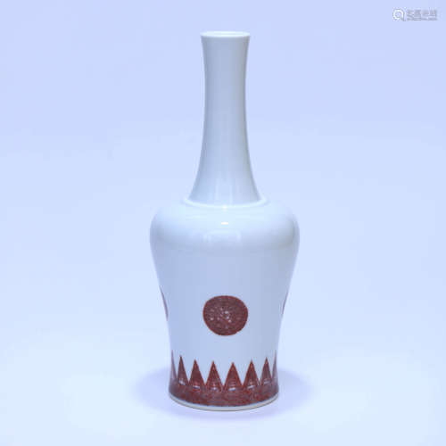 A Underglaze Red Wooden Rouleau Vase