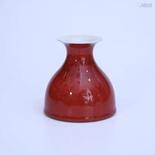 A Red-glazed Porcelain Mallet-shaped Vase