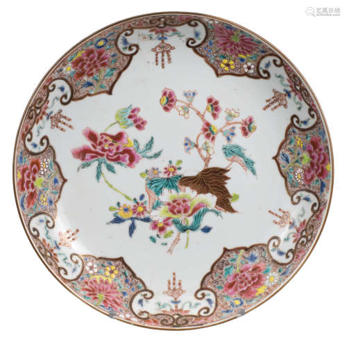 CHINESE FAMILLE ROSE PORCELAIN DISH, 18th CENTURY