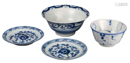 FOUR CHINESE BLUE AND WHITE PORCELAIN BOWLS & DISHES, 18th/1...