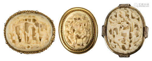 THREE CHINESE CARVED IVORY BROOCHES, CANTONESE 19th CENTURY