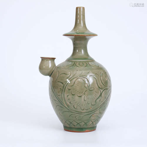 A Yaozhou Kiln Flowers Carved Porcelain Vase