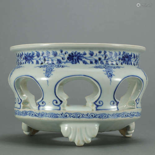 A Blue and White Porcelain Incense Burner