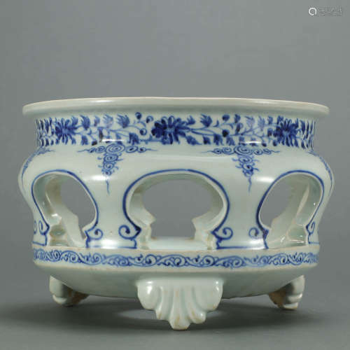 A Blue and White Porcelain Incense Burner