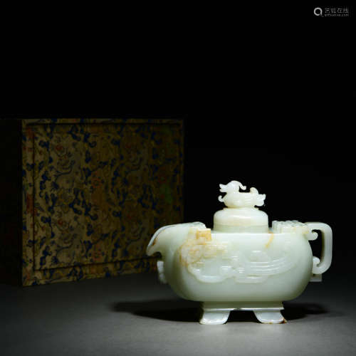 A Beast Pattern White Jade Ewer