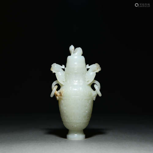 A Double Phoenix-earJade Vase