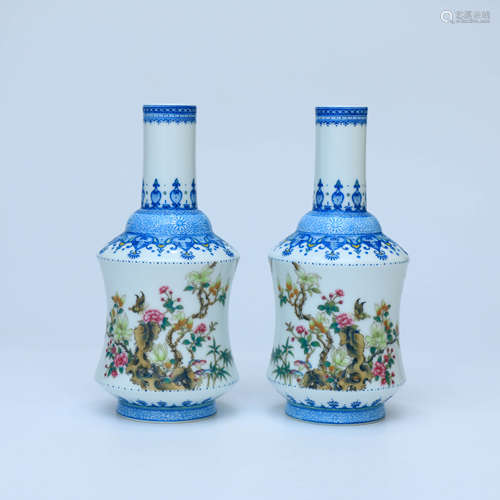 A Pair of Enamel-colored Flowers&Birds Porcelain Mallet Vase...