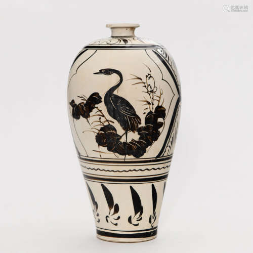 A Cizhou Kiln Porcelain Meiping with Brown Paint