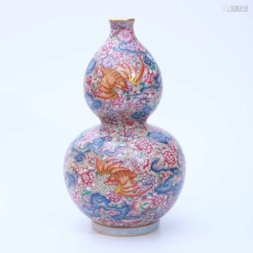 A Famille Rose Flowers&Bats Double-gourd-shaped Porcelain Va...