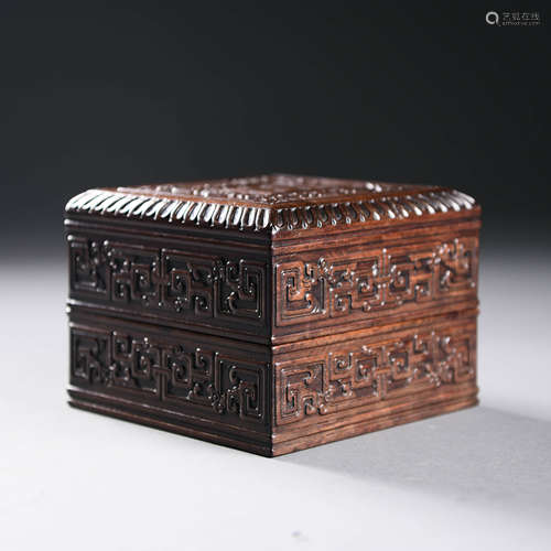 A Red Sandalwood White&Black Pattern Suitcase