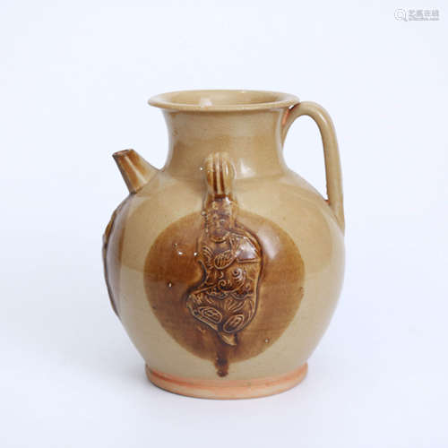 A Changsha Kiln Figures Porcelain Ewer