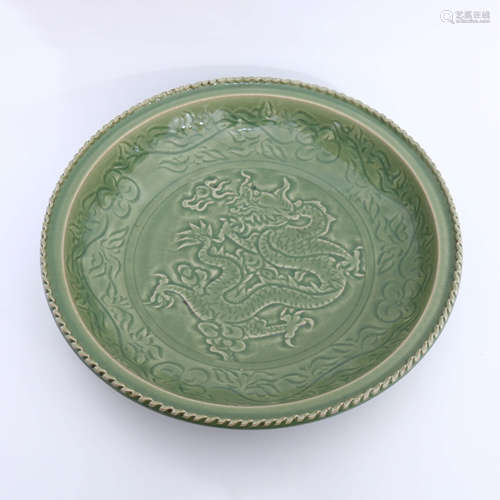 A Longquan Kiln Flower Carved Dragon Pattern Porcelain Plate