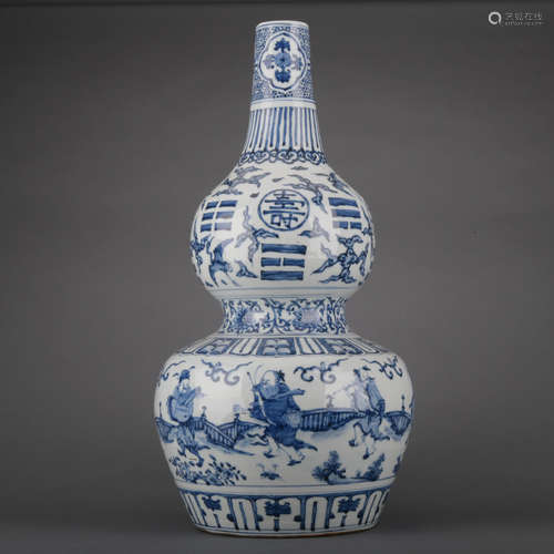 A blue and white 'figure' gourd-shaped vase