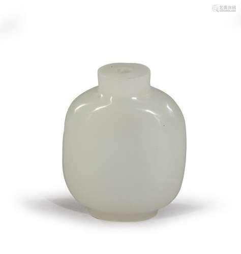 长方形白色玻璃TABATIERE仿玉。(无塞子)中国H.6.6厘米