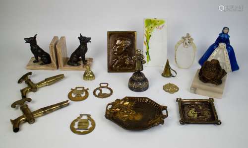 Lot with various miscellanious items