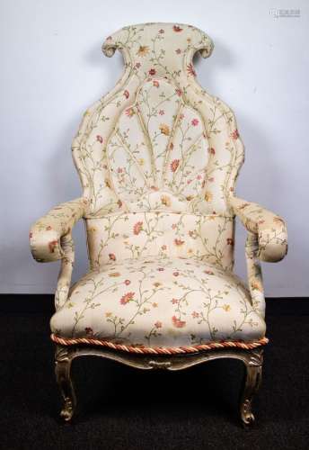 Armchair with embroidered fabric, Italian ca 1920