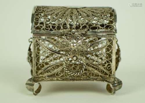 Dutch cupboard in filigree 19th