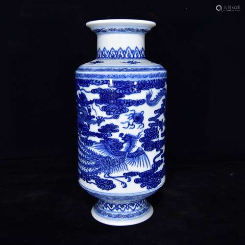 Qing Yongzheng blue and white dragon and phoenix moire bottl...