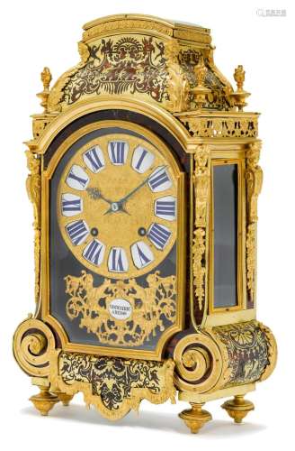 CHIMNEY CLOCK WITH BOULLE MARQUETERY路易十四，法国，约1700年。机...