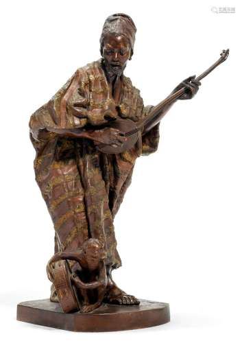 ARTHUR STRASSER(1854 - 1927)抛光青铜。北非人在演奏音乐，一只猴...