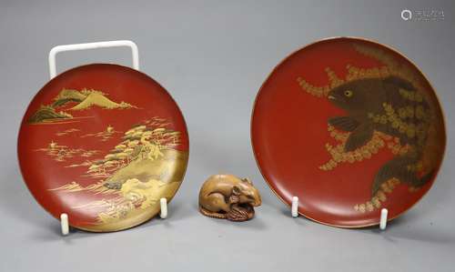 Two Japanese lacquer bowls and a carved wood rat netsuke, la...