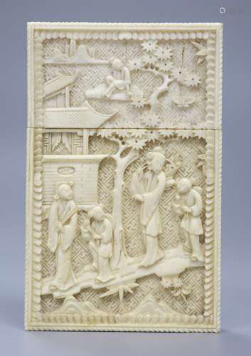 A 19th century Cantonese export carved ivory card case decor...