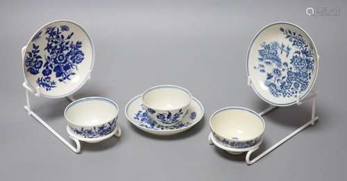 Three 18th century Worcester tea bowls and saucers, two prin...