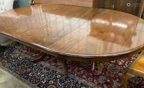 A William IV style extending mahogany dining table, 212cm ex...