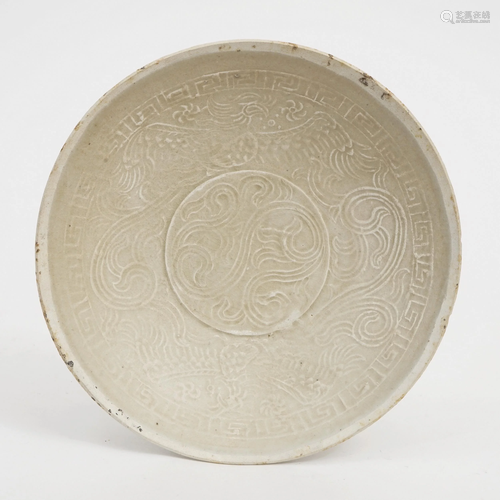 A JINDEZHEN KILN PLATE WITH PHOENIX PATTERN IMPRESSION