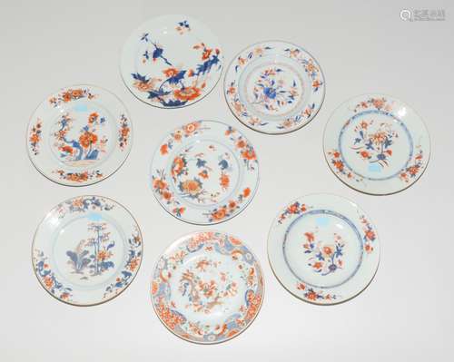 Lot: 8 Teller mit Imari-Dekor