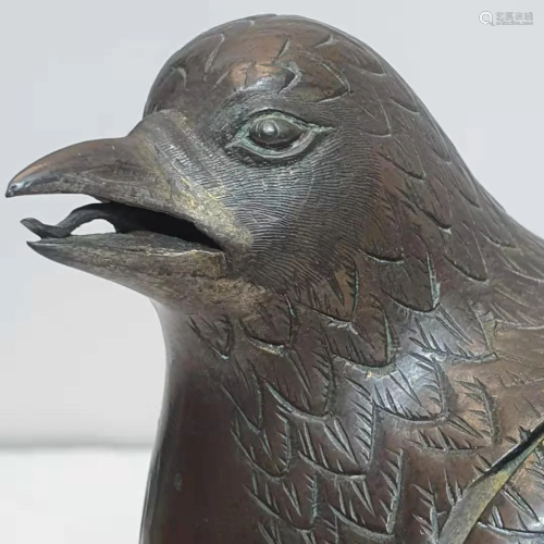Gilt bronze bird-shaped incense burner