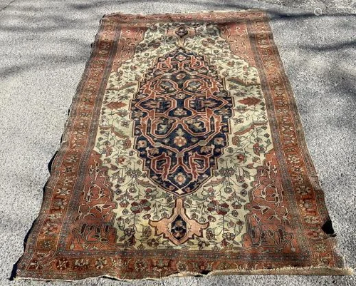 Oriental / Persian Hand Knotted Carpet