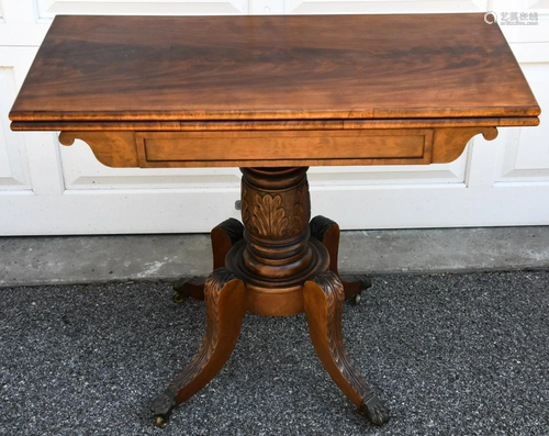 Antique 19th C American Federal Flip Top Table