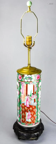 Chinese Hand Painted Famille Rose Porcelain Lamp