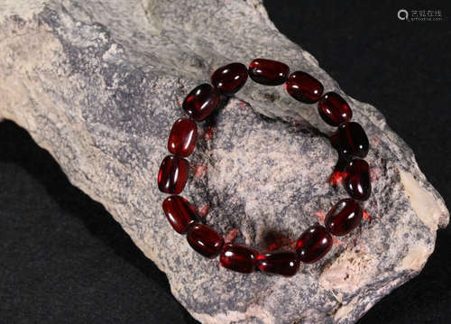 AMBER BEADS STRING BRACELET