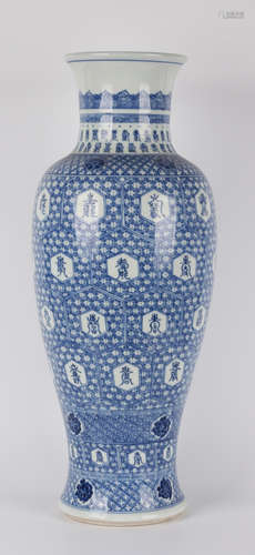 KANGXI MARK BLUE&WHITE GLAZE AUSPICIOUS PATTERN VASE