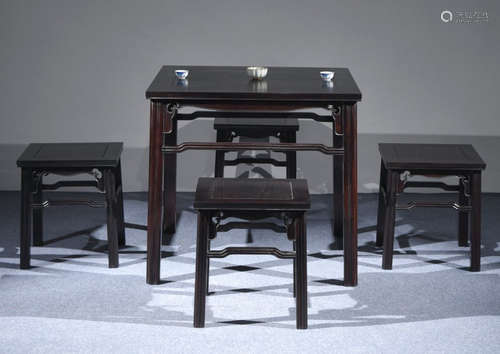 SET OF ZITAN CHAIRS&TABLE