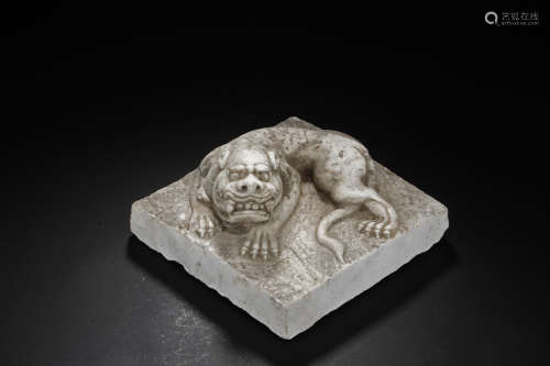 MARBLE CARVED RECUMBENT LION FIGURE
