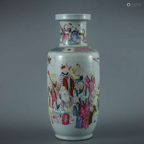 A FAMILLE ROSE EIGHTEEN ARHATS PATTERN PORCELAIN VASE