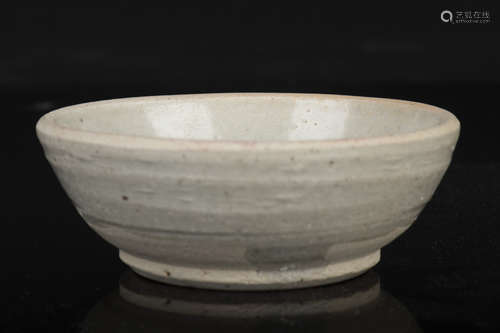 CELADON GLAZED 'LOTUS' BOWL