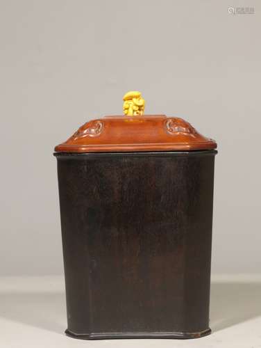 ZITAN WOOD CARVED OCTAGONAL TEA JAR WITH LID